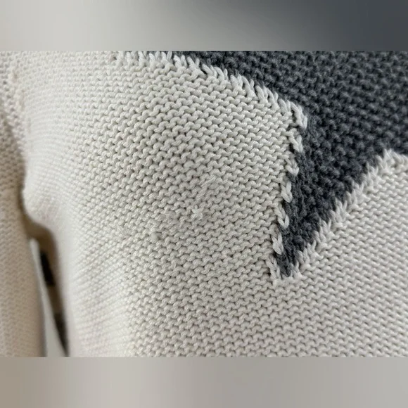 Liz Claiborne Long Sleeve Knit Pullover Sweater, Blue Star Design Women's Size M - Picture 14 of 16